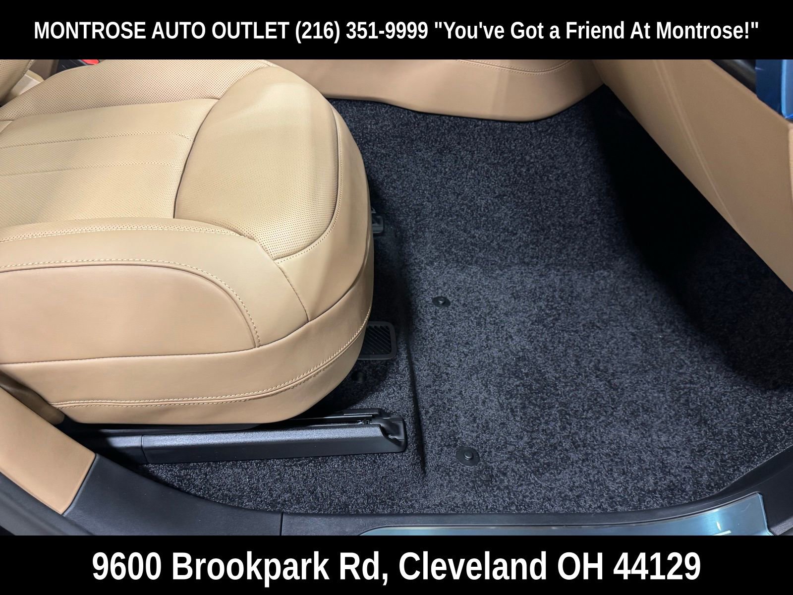 New 2026 Land Rover Range Rover Long Wheelbase SE image 49