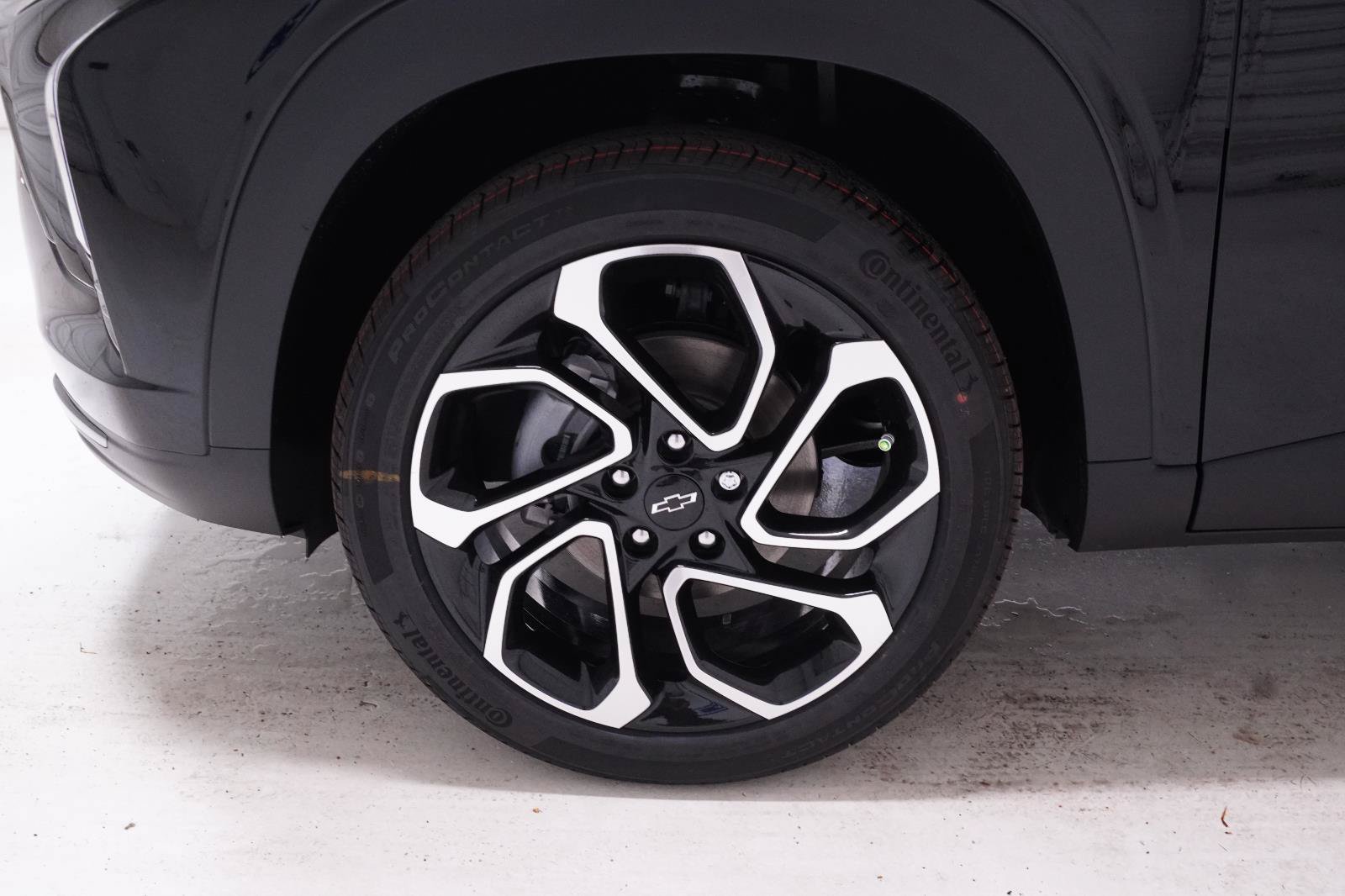 New 2026 Chevrolet Trax RS w/ Driver Confidence Package FWD image 11