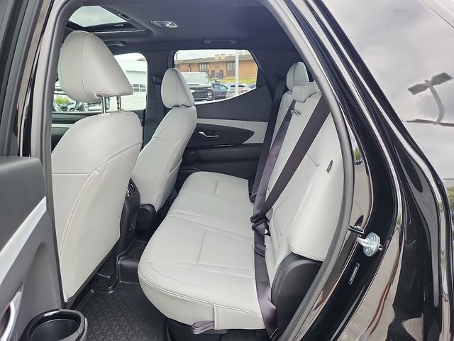 Used 2025 Hyundai Santa Cruz SEL AWD/4WD image 10