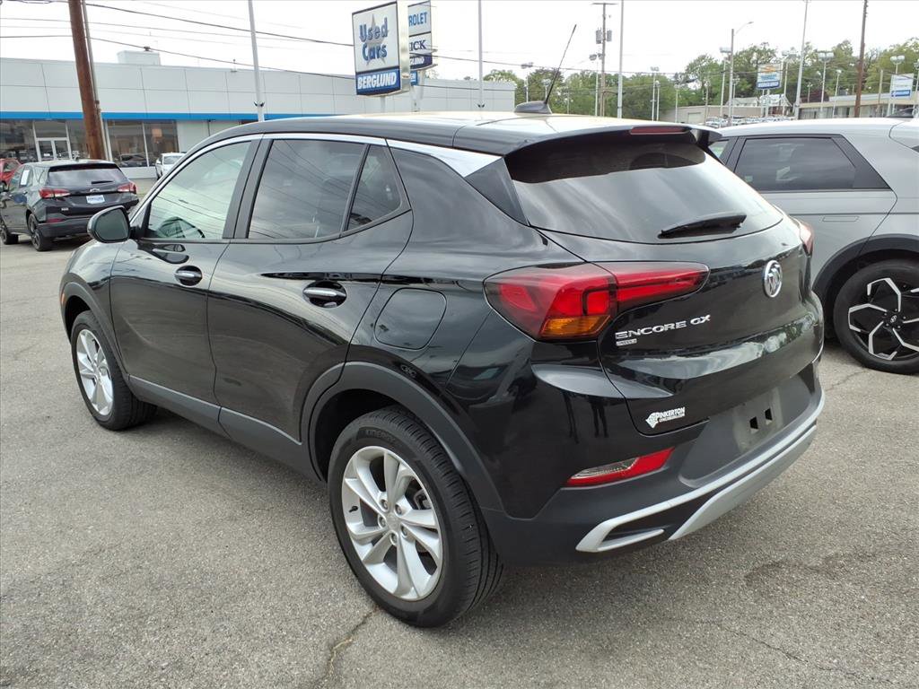 Used 2023 Buick Encore GX Preferred w/ Cold Weather Comfort Package AWD/4WD image 4
