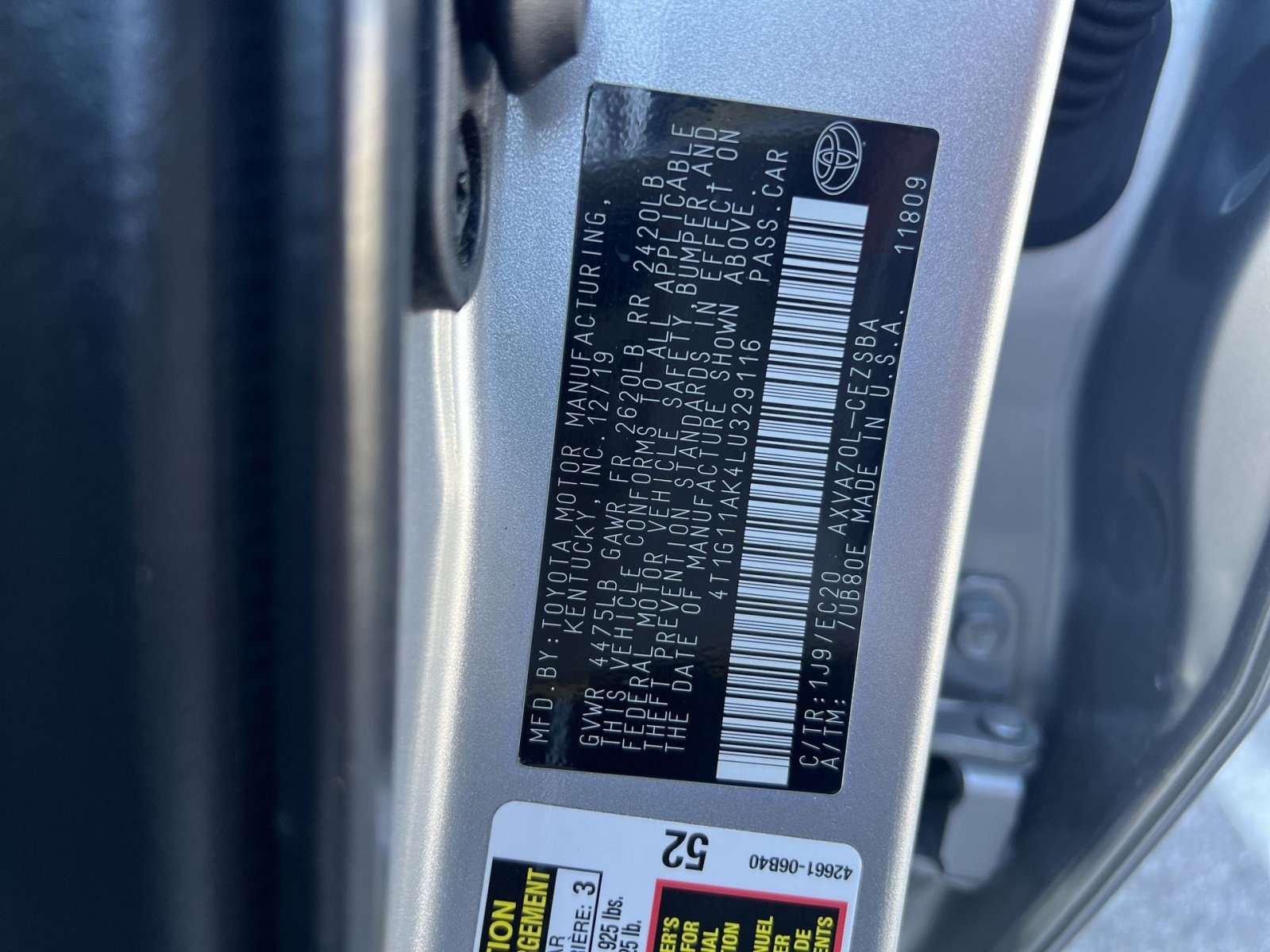 Used 2020 Toyota Camry SE image 25