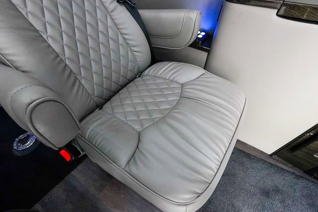 Used 2018 Mercedes-Benz Sprinter 3500 image 93