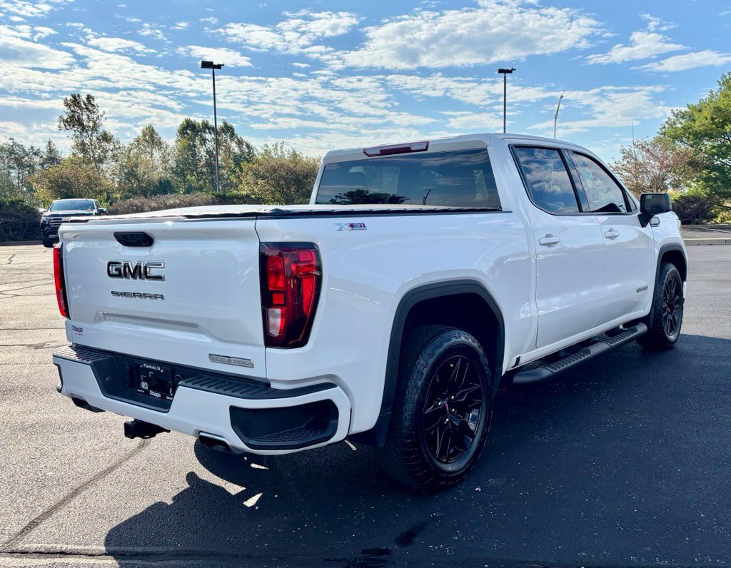 Used 2024 GMC Sierra 1500 Elevation w/ X31 Off-Road Package AWD/4WD image 8