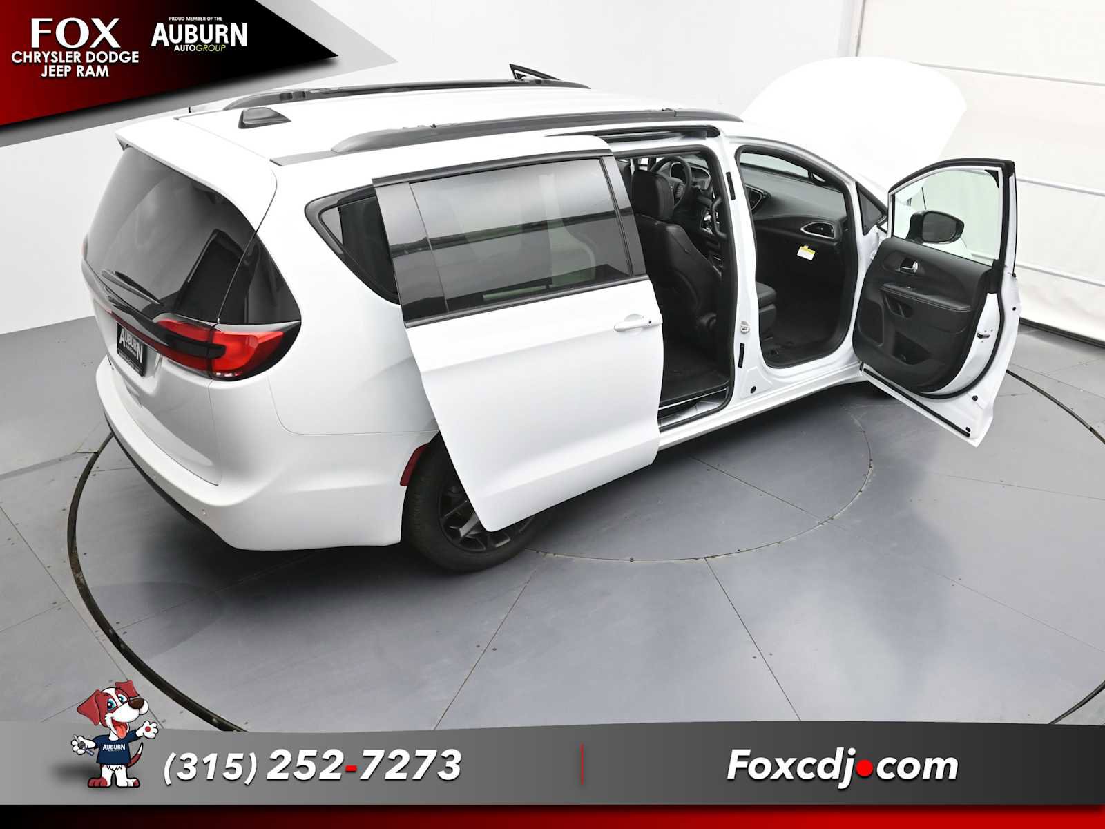 New 2026 Chrysler Pacifica Select w/ S Appearance Package image 37