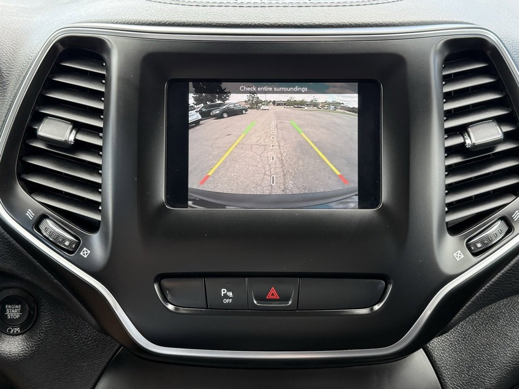 Used 2019 Jeep Cherokee Latitude Plus w/ Cold Weather Group image 29