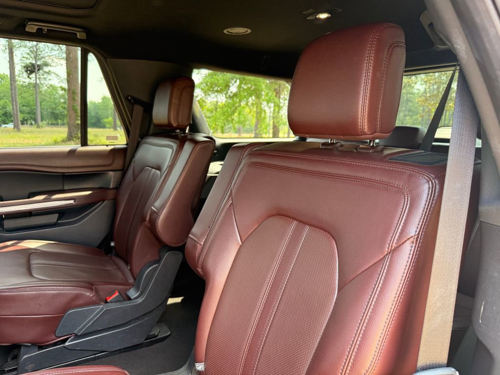 Used 2024 Ford Expedition Limited RWD image 31