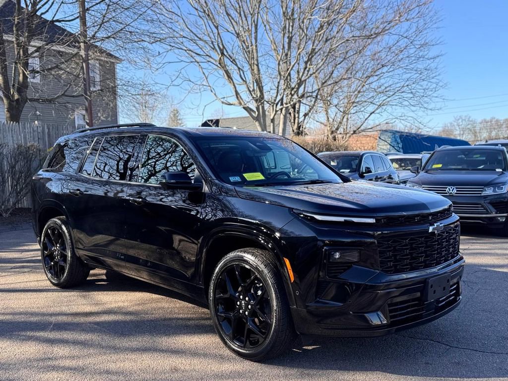 Used 2024 Chevrolet Traverse RS w/ LPO, Floor Liner Package image 8