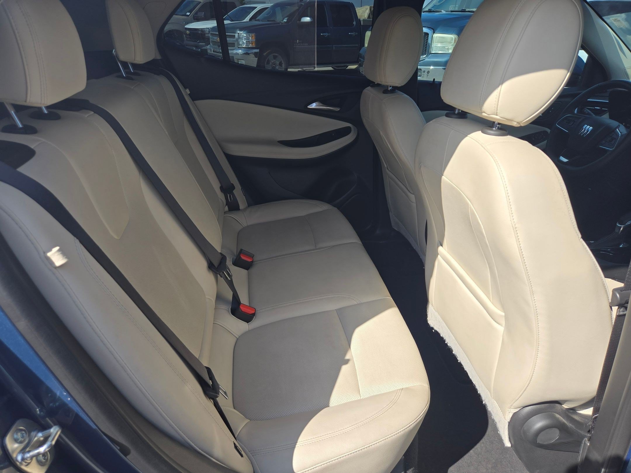 Certified 2025 Buick Encore GX Sport Touring w/ Experience Buick Package FWD image 24