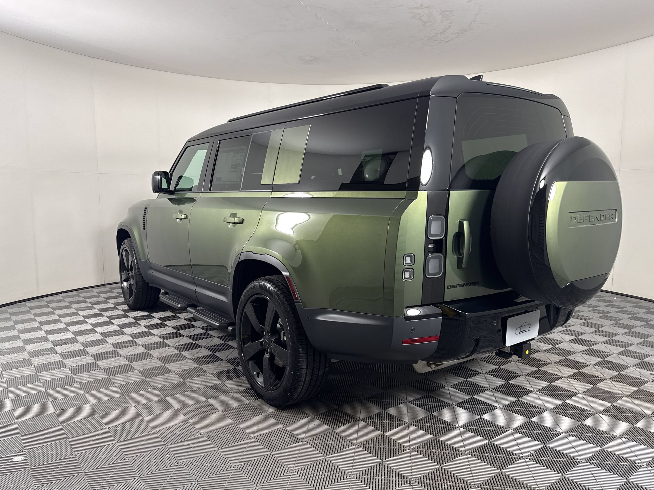 New 2026 Land Rover Defender 130 S AWD/4WD image 3