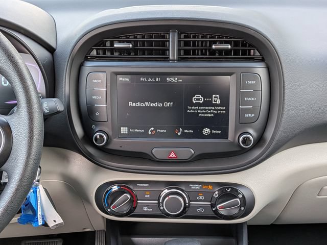 Certified 2025 Kia Soul LX w/ LX Technology Package FWD image 19