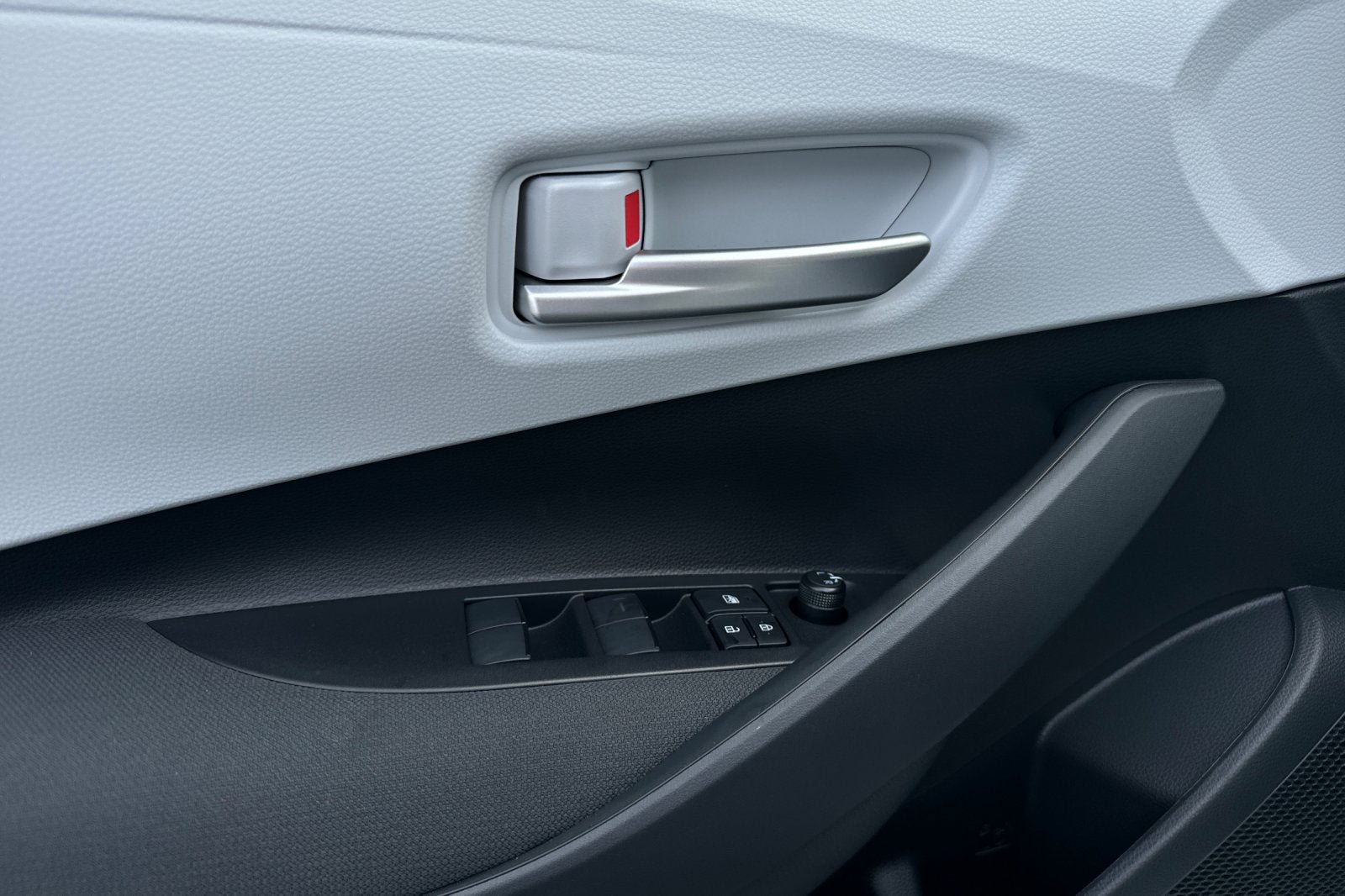 New 2026 Toyota Corolla SE FWD image 13