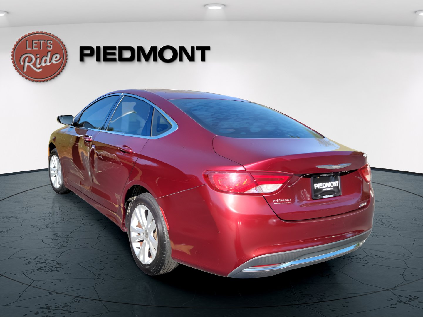 Used 2015 Chrysler 200 Limited image 8
