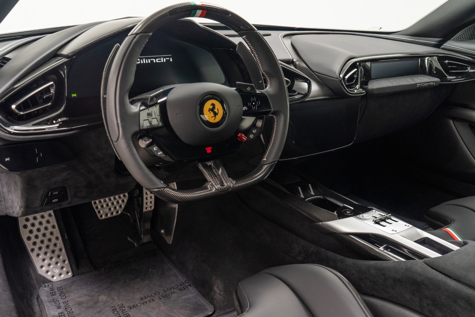 Used 2025 Ferrari 12Cilindri image 13