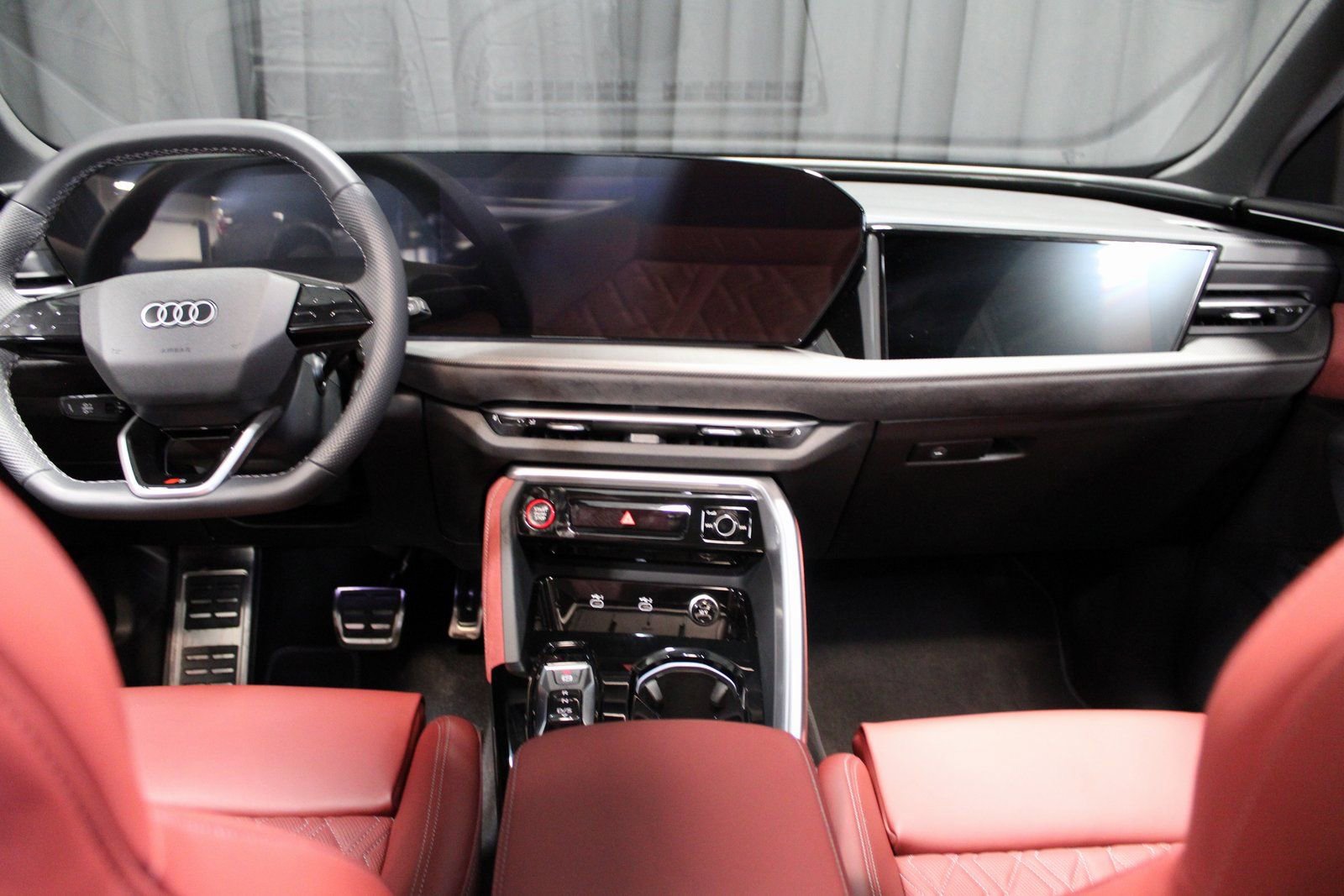 Used 2025 Audi SQ5 Prestige image 30