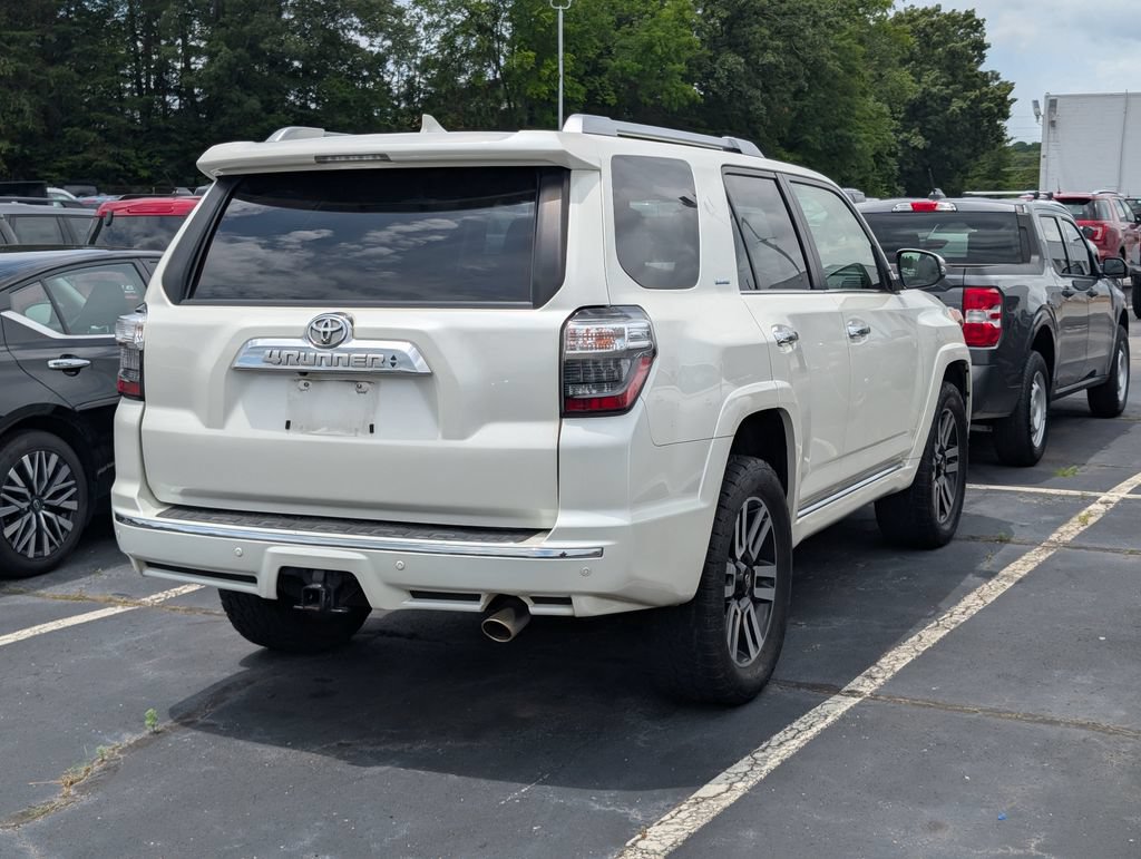 Used 2017 Toyota 4Runner Limited AWD/4WD image 3