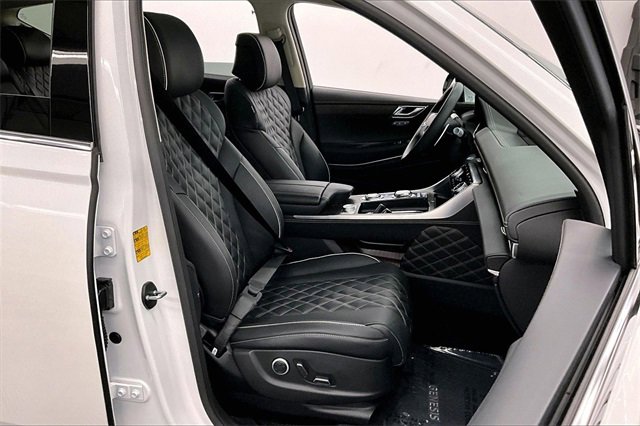 Used 2024 Genesis GV80 3.5T w/ Prestige Package image 7