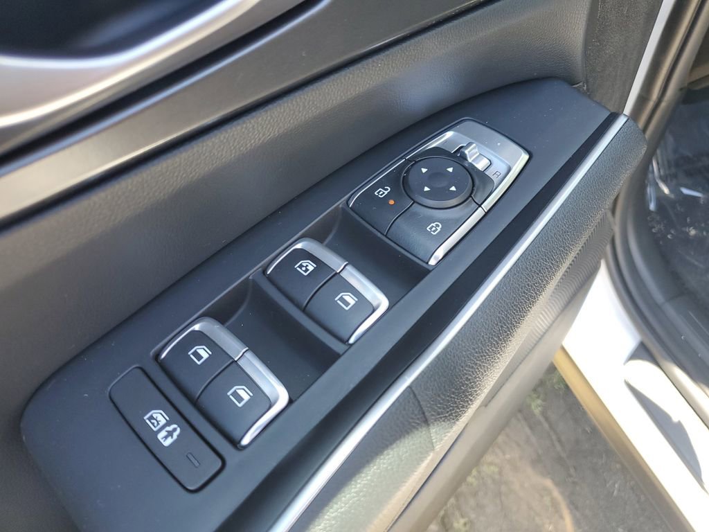 Used 2024 Kia Sorento S AWD/4WD image 21