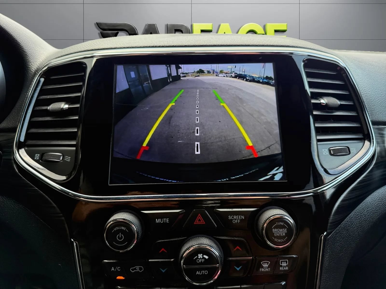Used 2019 Jeep Grand Cherokee Altitude AWD/4WD image 29