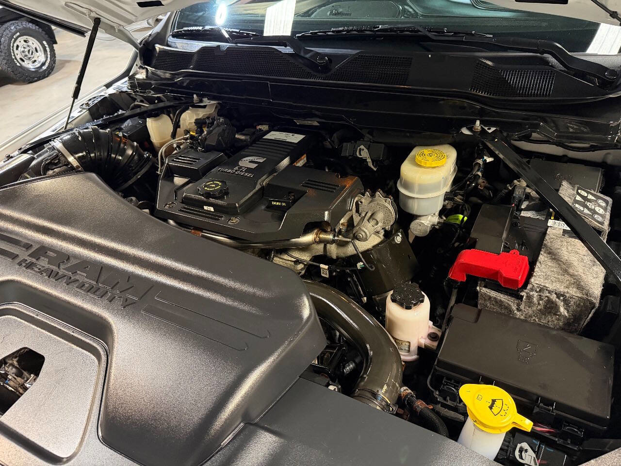 Used 2019 RAM 2500 Limited image 17
