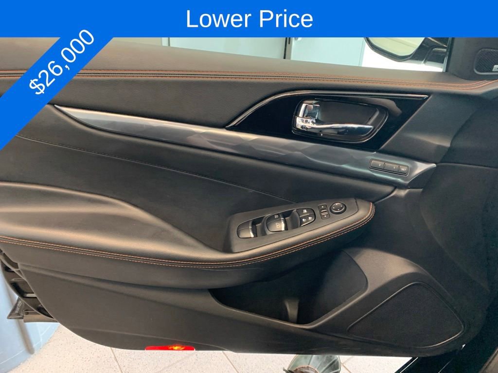 Used 2020 Nissan Maxima SR w/ Illumination Package FWD image 3