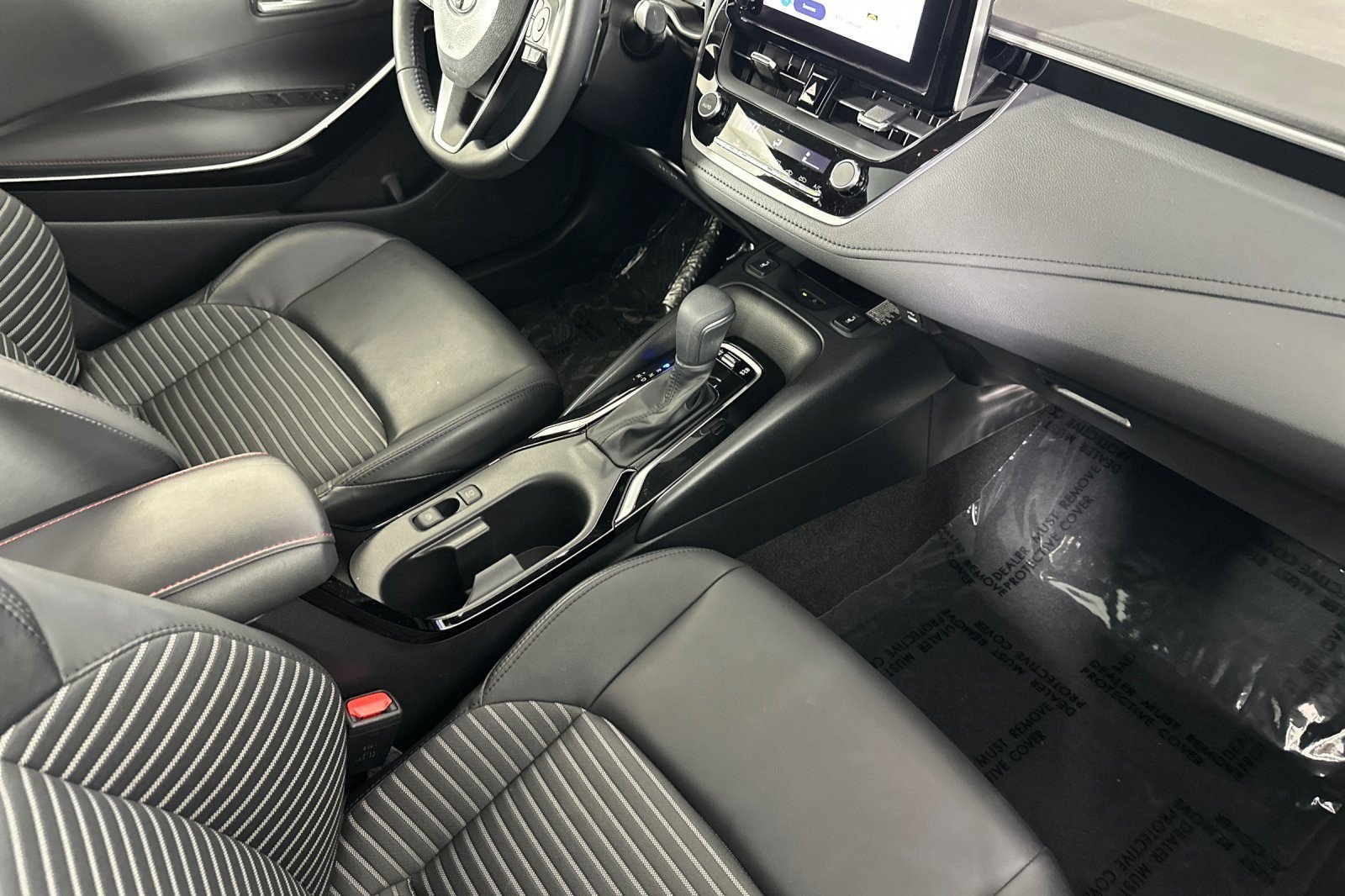 Used 2023 Toyota Corolla XSE w/ Carpet Mat Package (TMS) image 14