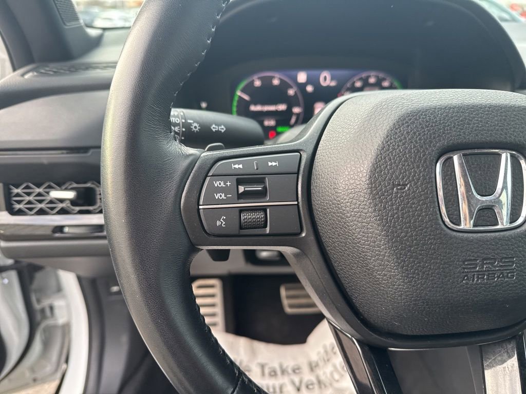 Used 2023 Honda Accord Sport image 16