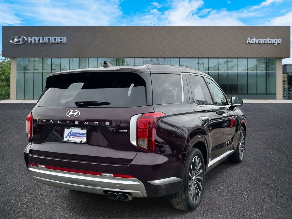 Used 2023 Hyundai Palisade Calligraphy image 5