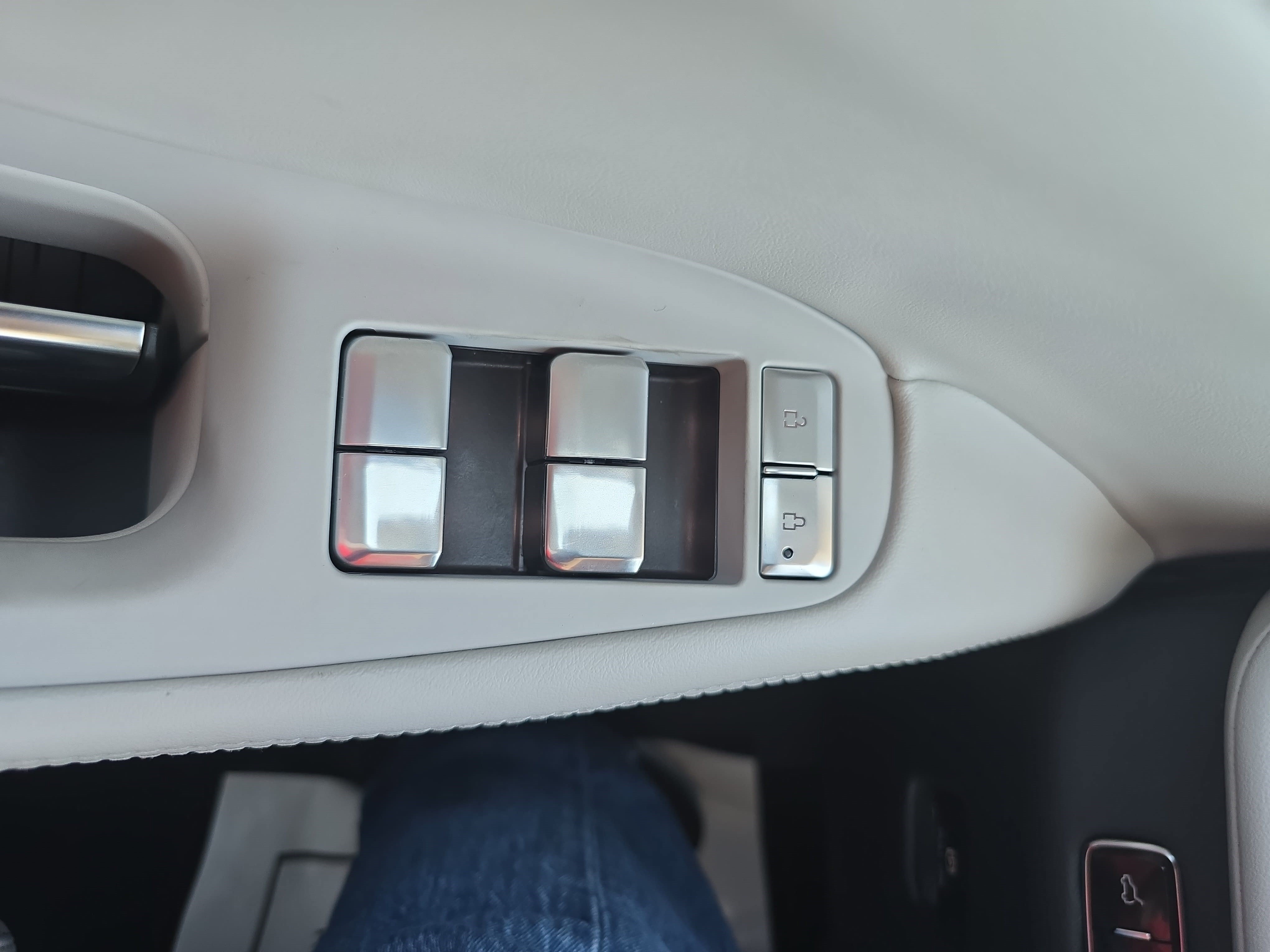 New 2026 Lincoln Navigator Premiere AWD/4WD image 27