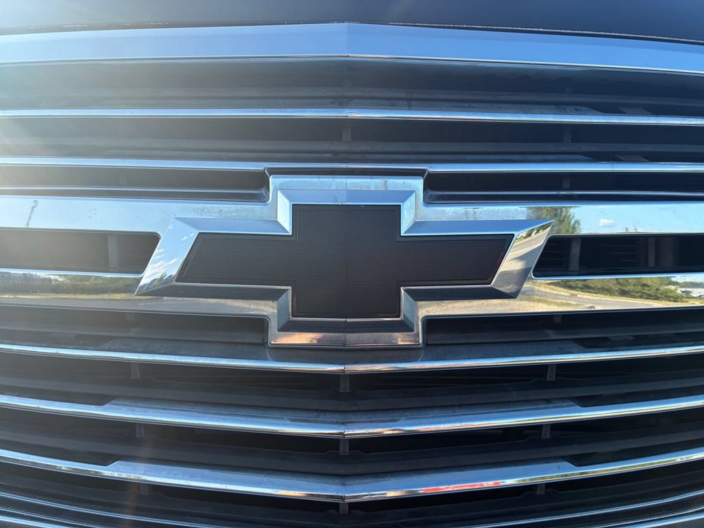 Used 2017 Chevrolet Suburban Premier AWD/4WD image 33