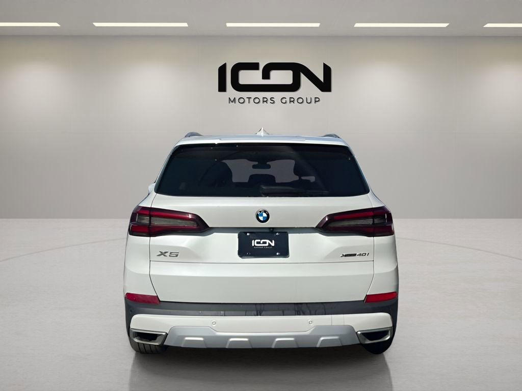 Used 2021 BMW X5 xDrive40i w/ Premium Package 2 image 4