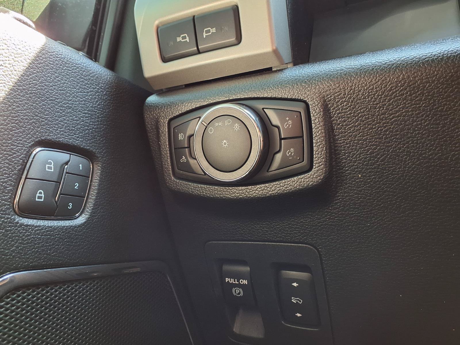 Used 2019 Ford F150 Lariat AWD/4WD image 21