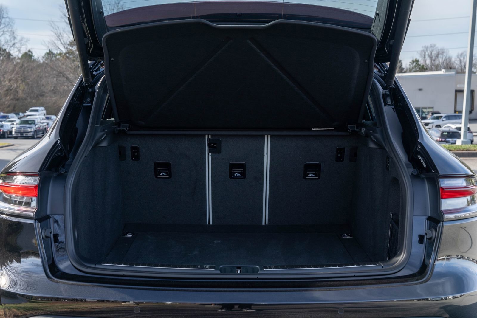 Certified 2026 Porsche Macan S image 16