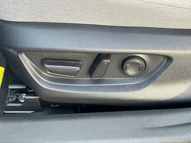 Used 2026 Toyota Camry LE w/ Convenience Package image 15