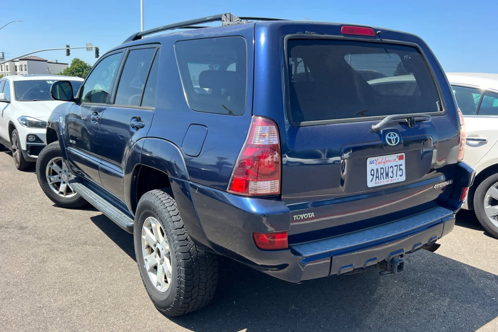 Used 2005 Toyota 4Runner SR5 AWD/4WD image 6