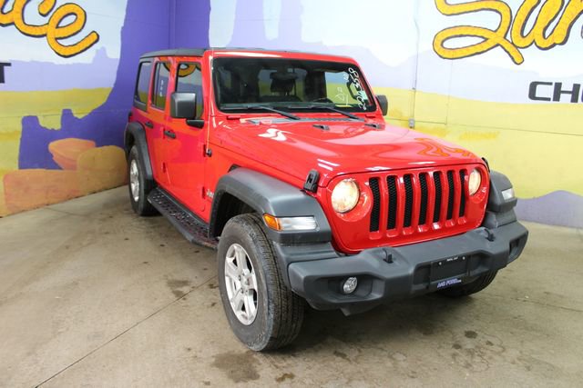 Used 2018 Jeep Wrangler Unlimited Sport w/ Cold Weather Group AWD/4WD image 2