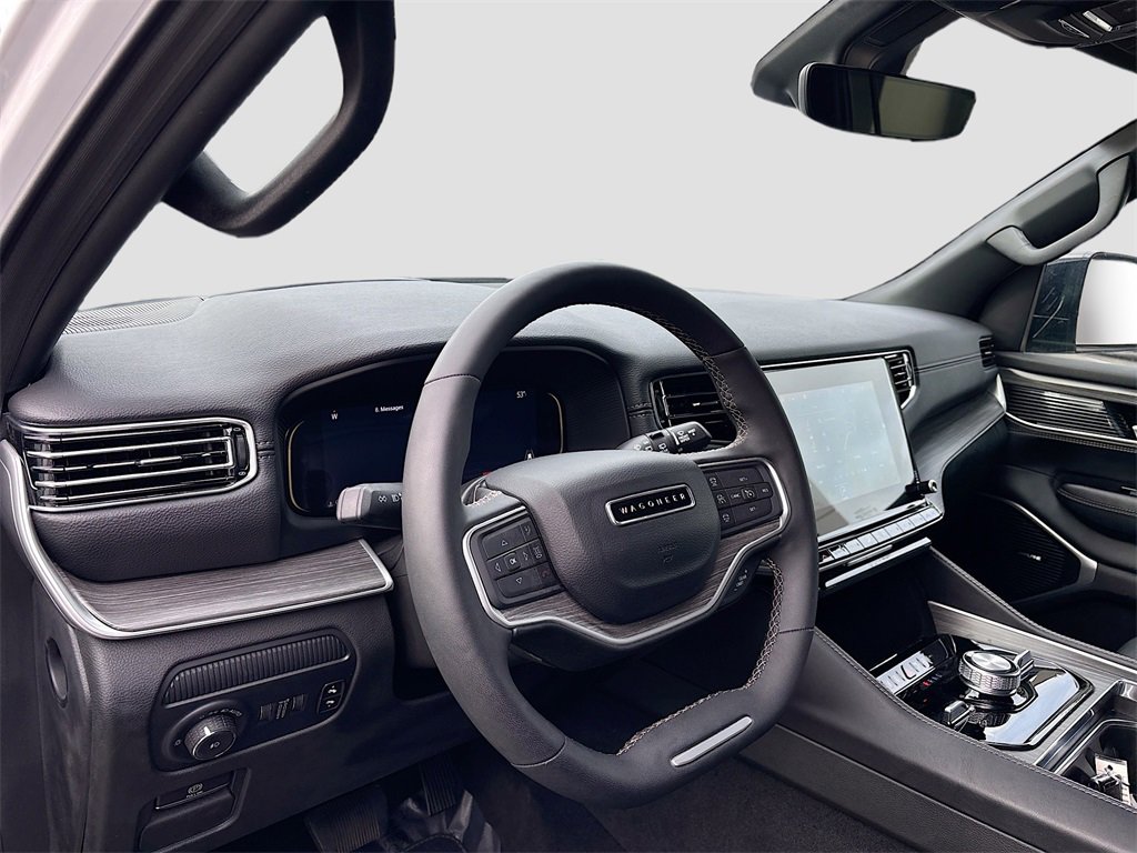 Used 2024 Jeep Wagoneer Series III image 9