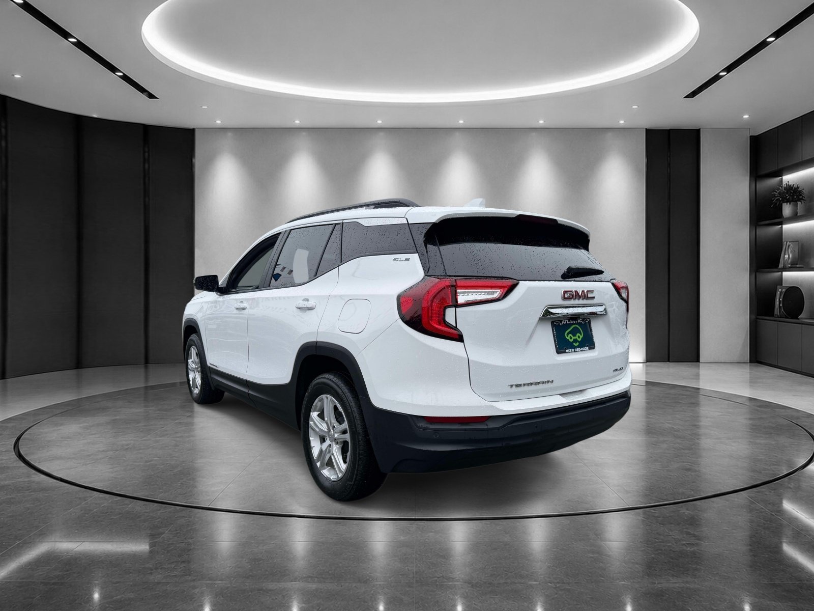 Used 2023 GMC Terrain SLE w/ Driver Convenience Package AWD/4WD image 3