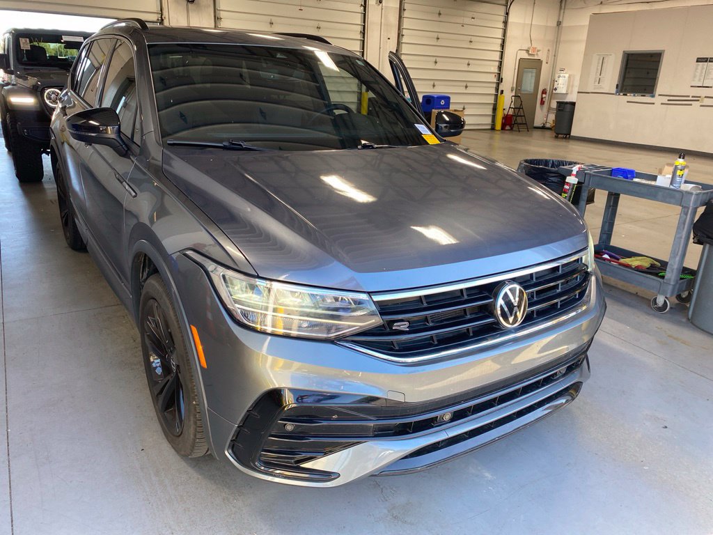 Used 2023 Volkswagen Tiguan SE R-Line