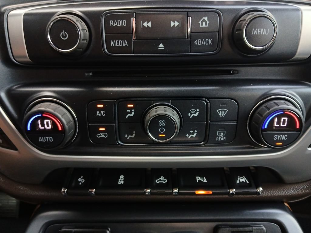 Used 2017 GMC Sierra 1500 SLT RWD image 4