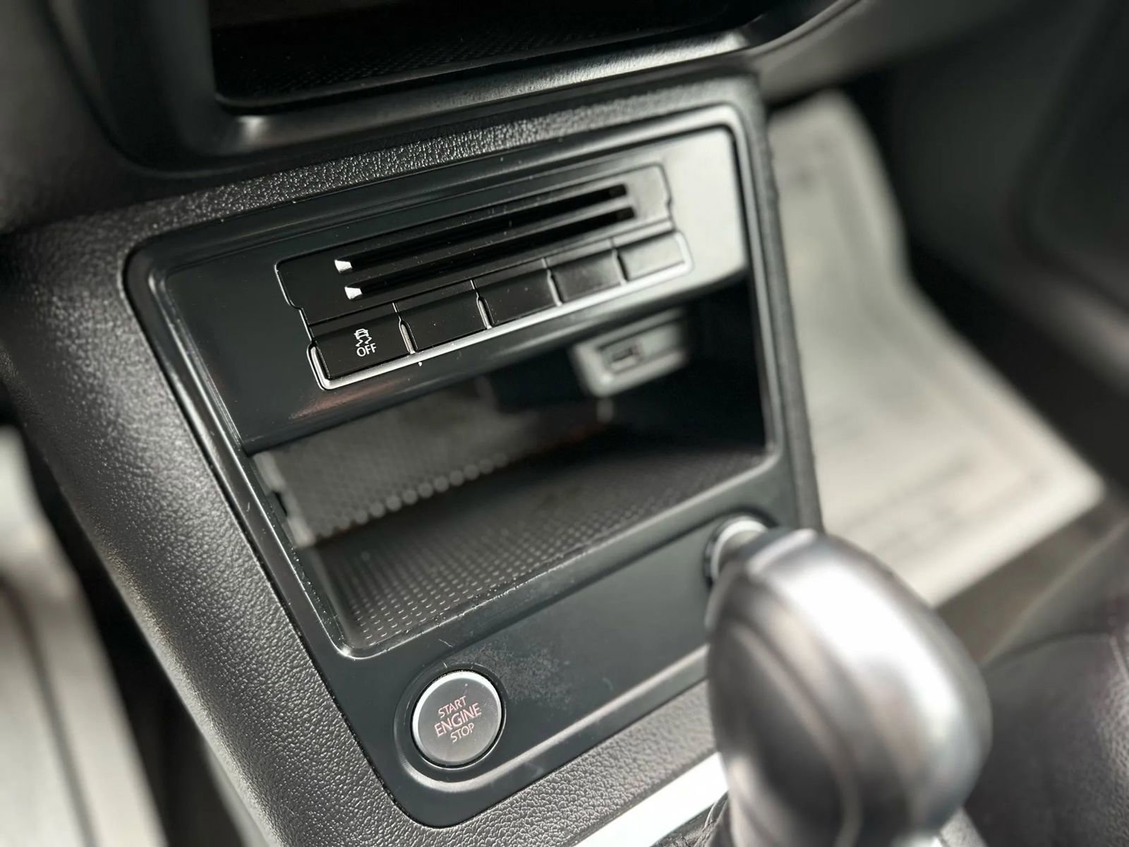 Used 2016 Volkswagen Tiguan S image 26