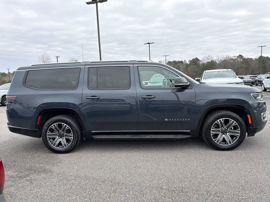 Used 2024 Jeep Wagoneer L Series II w/ Flexible Seating Group image 4