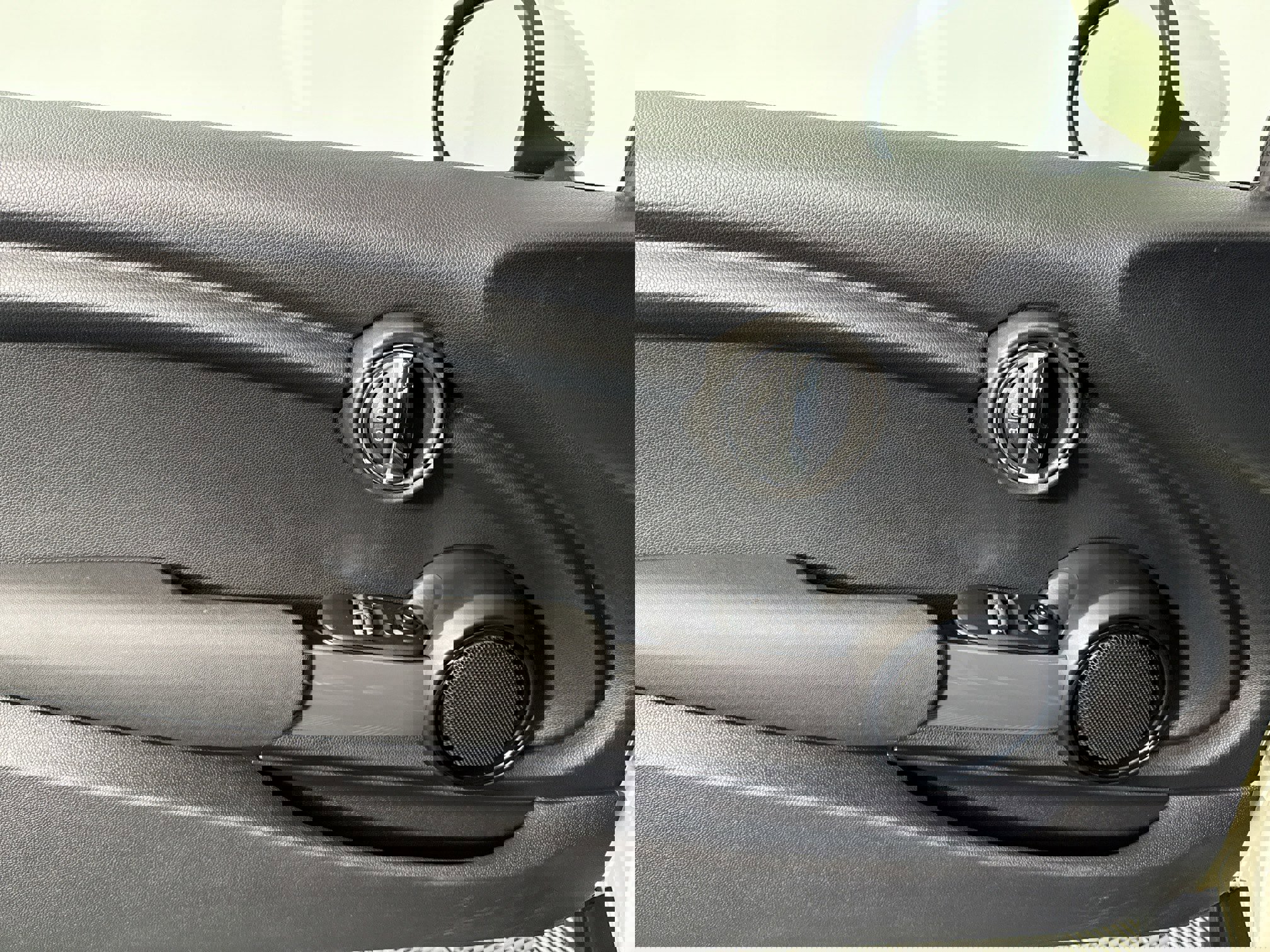 Used 2019 MINI Cooper 2-Door Hardtop image 16