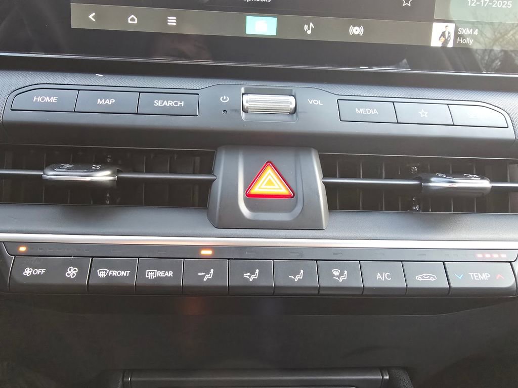 New 2025 Kia K4 LX image 28