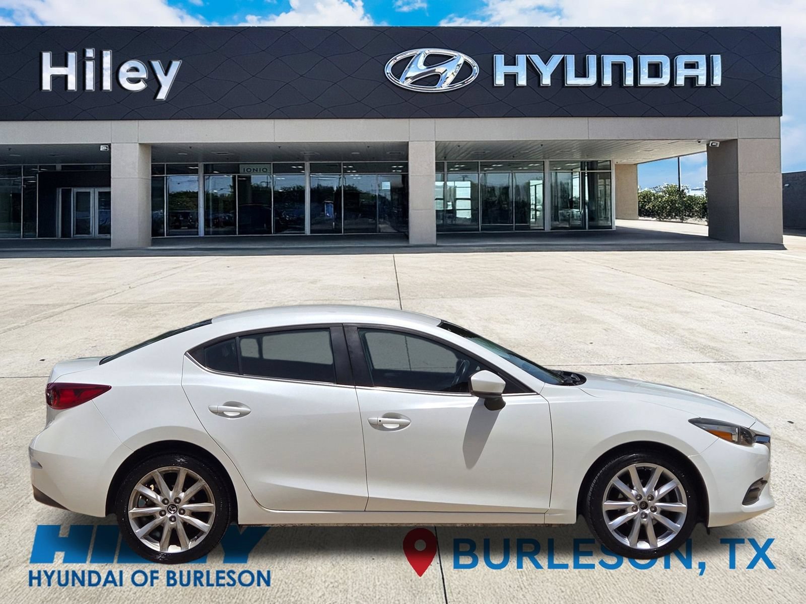 Used 2017 MAZDA MAZDA3 Touring FWD image 3