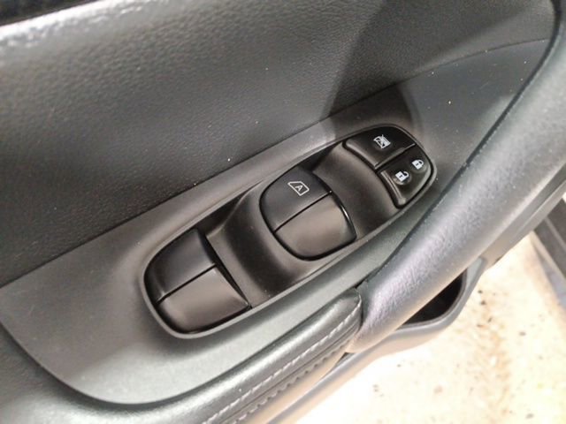 Used 2020 Nissan Rogue SL image 12