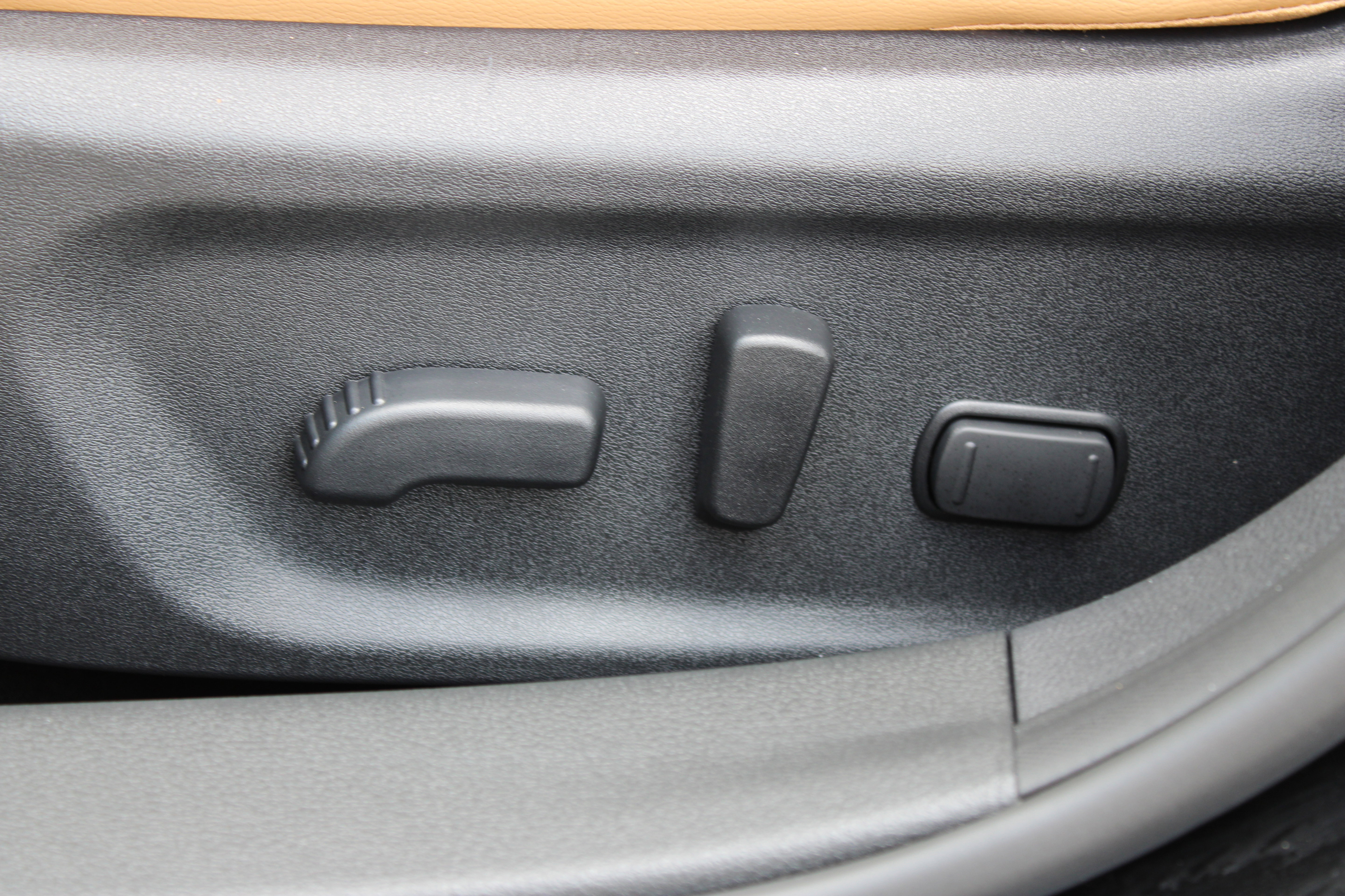 New 2025 Nissan Sentra SV w/ SV Premium Package image 31