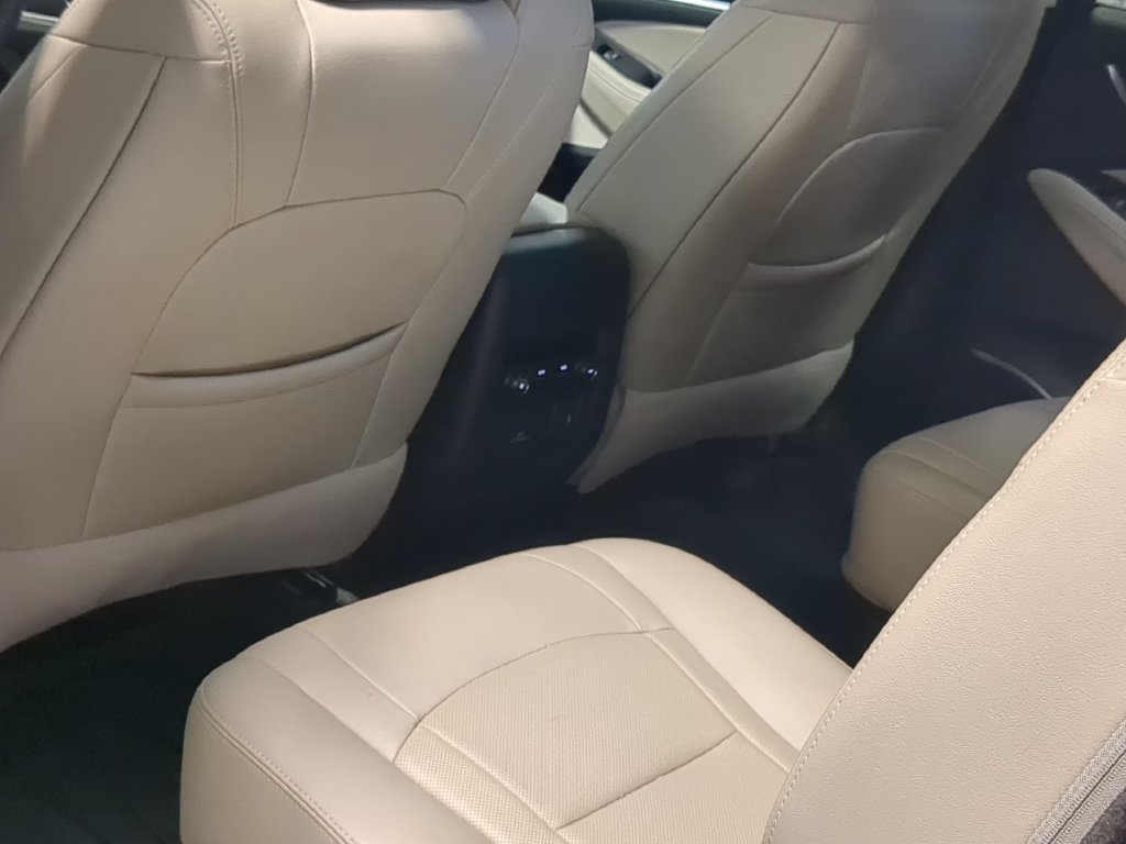 Used 2020 Buick Enclave Essence w/ Sound and Sites Package AWD/4WD image 22