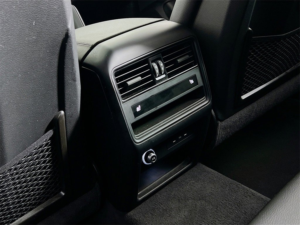 Used 2024 Porsche Cayenne image 24