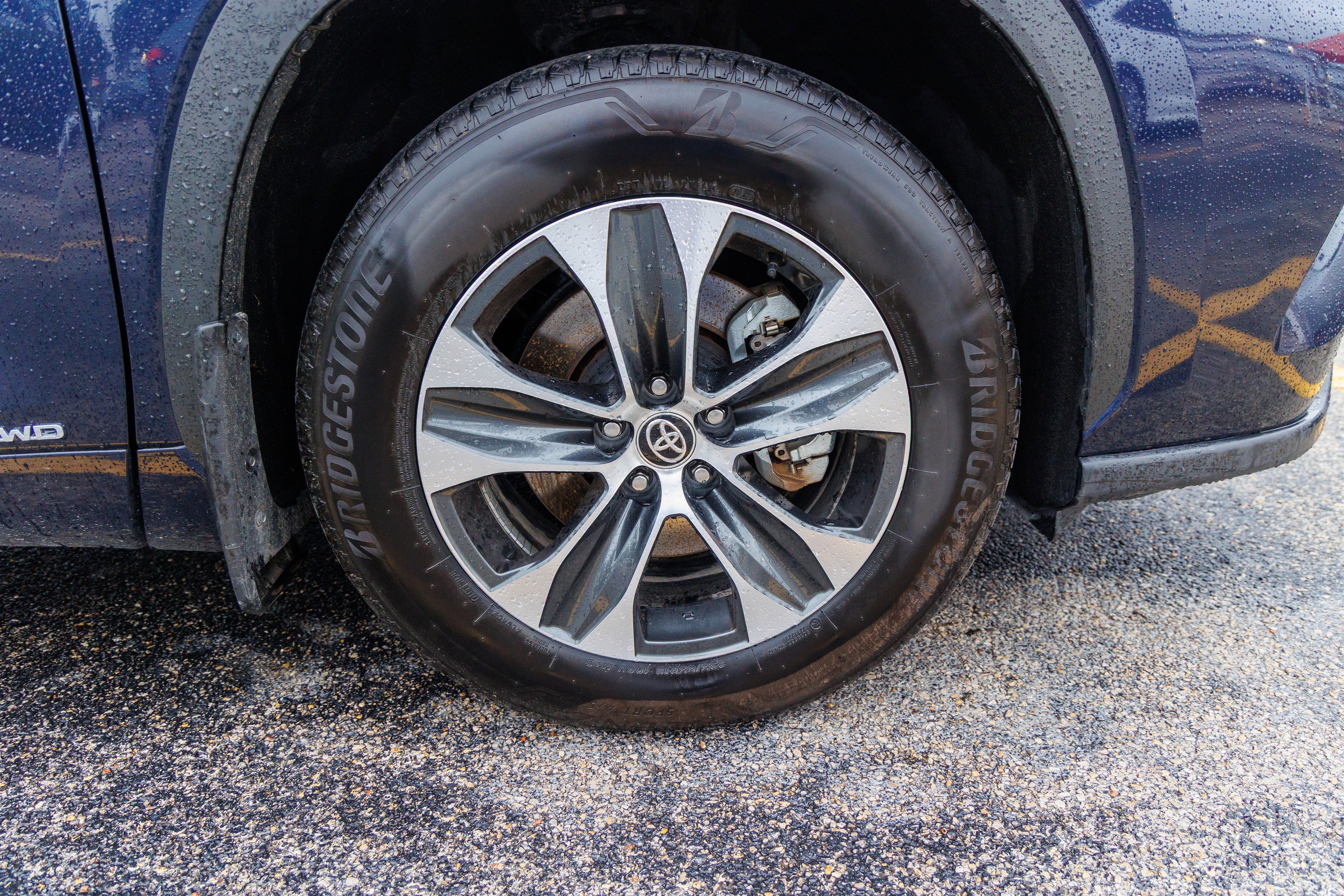 Used 2026 Toyota Highlander XLE AWD/4WD image 13