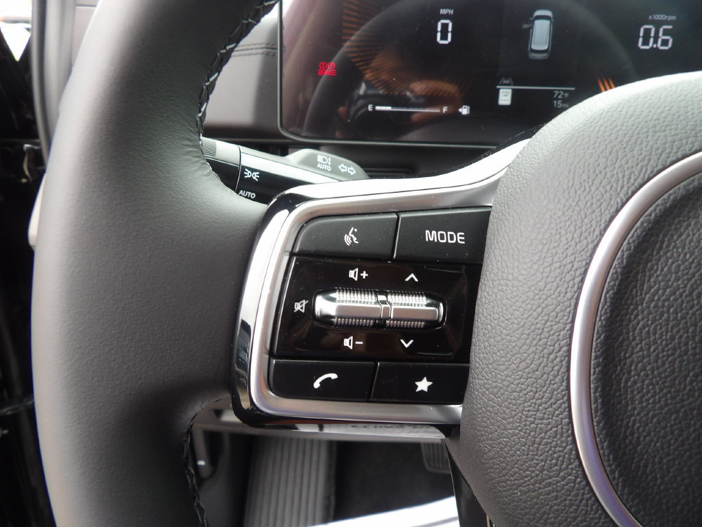 New 2026 Kia Carnival EX FWD image 15